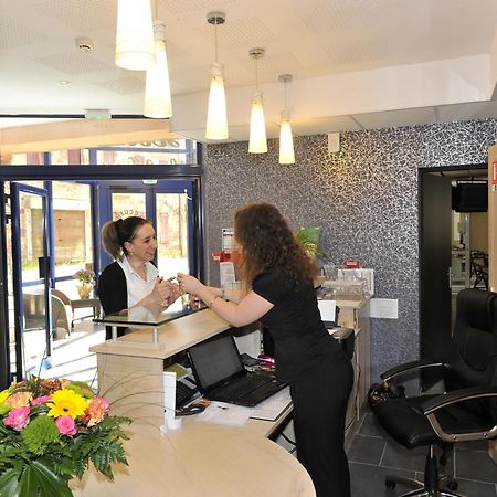 Logis Hotel Restaurant Les 2 Rives - A75, En Bordure De Riviere バナサック エクステリア 写真