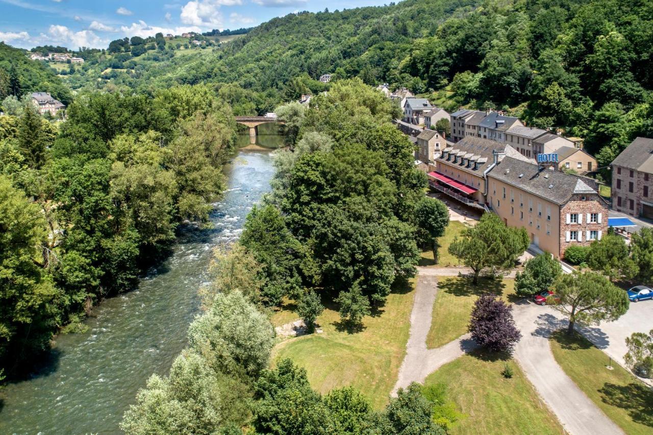 Logis Hotel Restaurant Les 2 Rives - A75, En Bordure De Riviere バナサック エクステリア 写真