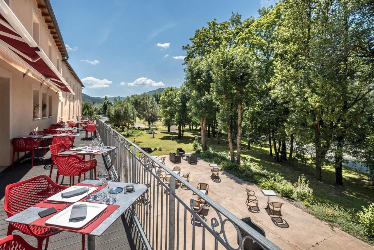 Logis Hotel Restaurant Les 2 Rives - A75, En Bordure De Riviere バナサック エクステリア 写真